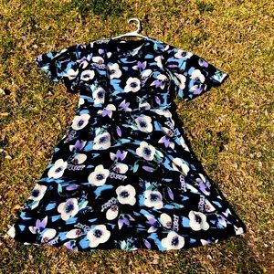 Size 4 floral dress.